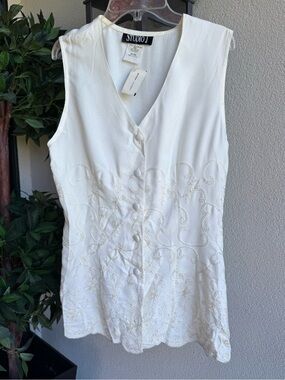 STUDIO J Vintage 80s  Vest Medium embroidered